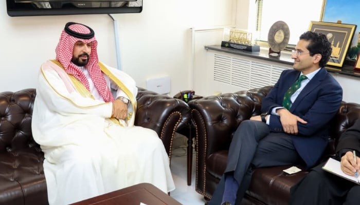 Saudi Arabia Grants Same-Day Visas for Pakistanis as Brotherly Ties Deepen