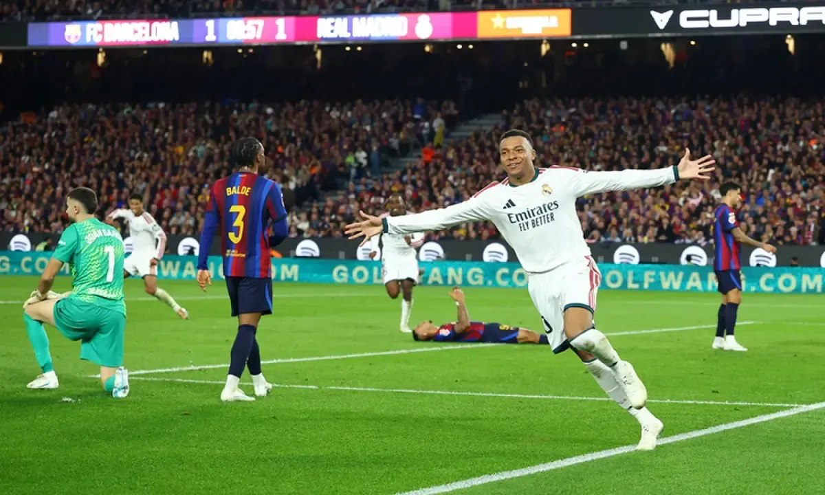 Mbappe Double Sinks Barcelona as Real Madrid Win Clasico 2-1